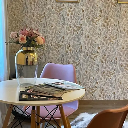 Petit Retro Francais 10 * Paris